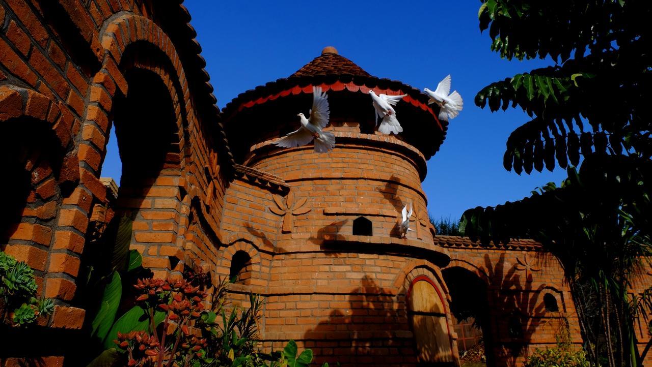 Eco Lodge Les Chambres Du Voyageur Antsirabe Exterior foto